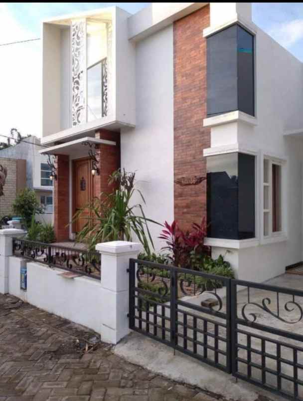 for sale rumah club house view gunung di kota malang