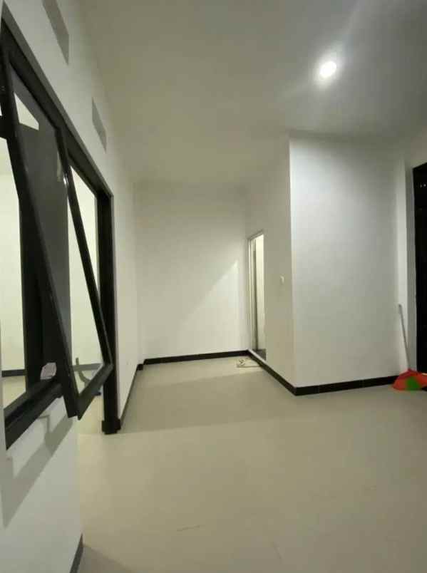 hot deal disewakan rumah semi toko pasar baru andir