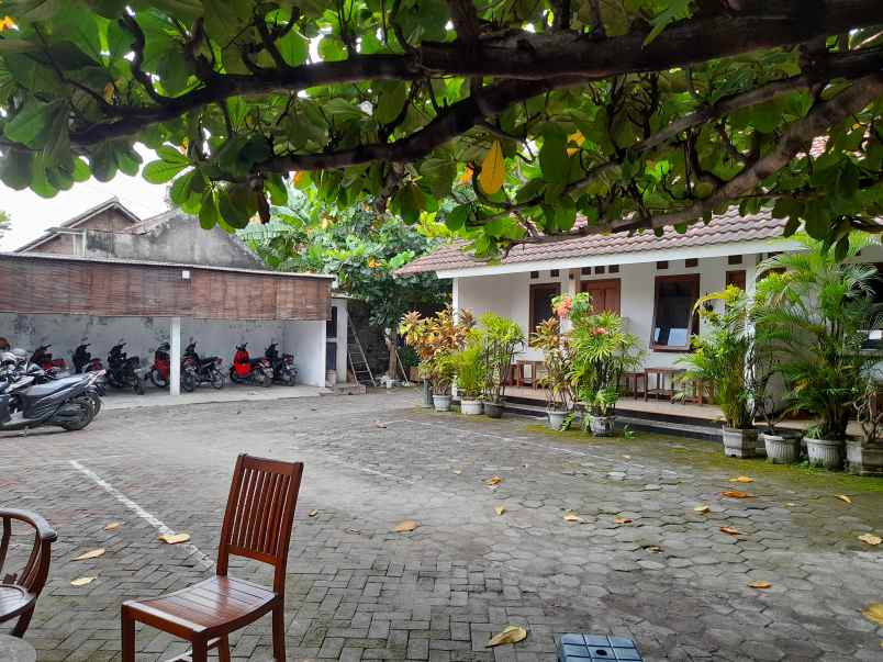 hotel melati di pinggir jl ringroad utara depok sleman