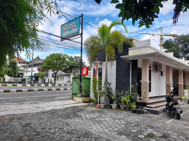 hotel melati di pinggir jl ringroad utara depok sleman