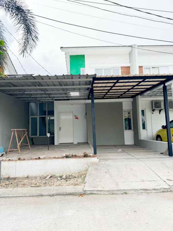 jarang ada rumah 2 lantai hadap timur talaga bestari