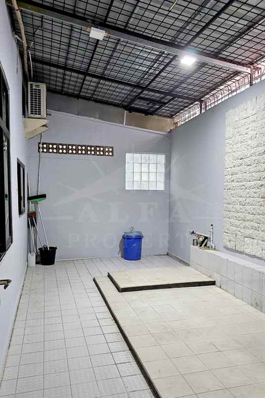jarang ada rumah luas 2 unit gandeng kondisi siap huni