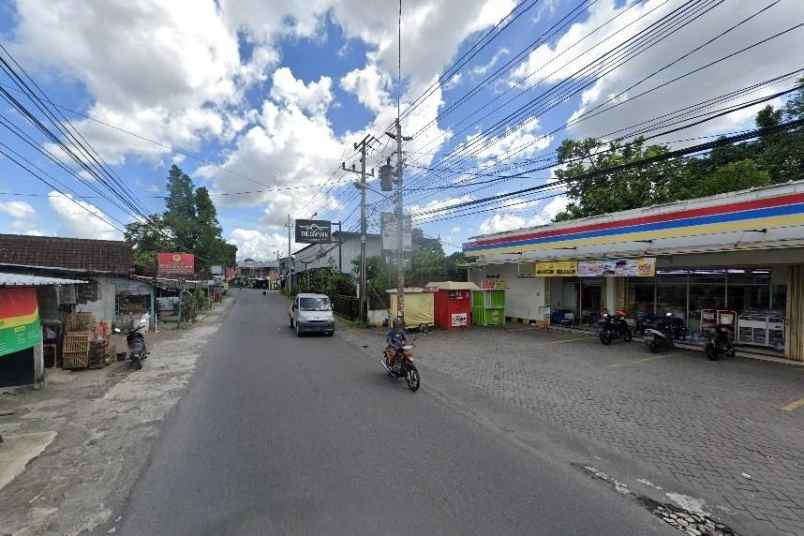 jl damai dekat ugm 170 m2 shm hook