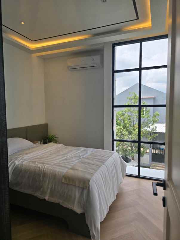 jual e fullfurnished west vista cengkareng jak bar