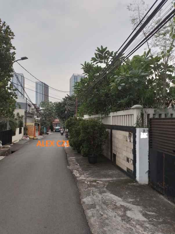 jual rumah megah classic di cilandak b u