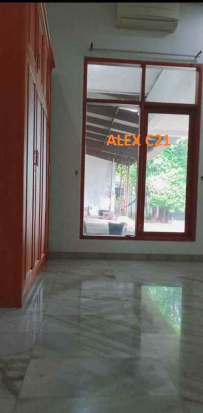 jual rumah megah classic di cilandak b u