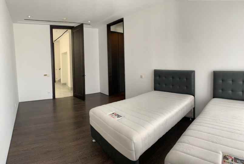 jual rumah mewah design american klasik kemang