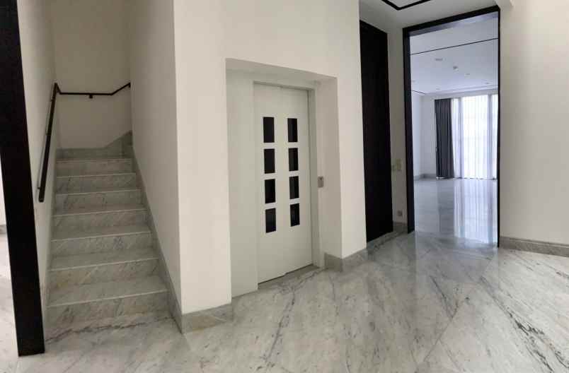jual rumah mewah design american klasik kemang