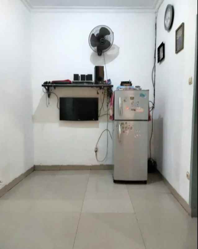 jual rumah pribadi di kesambi