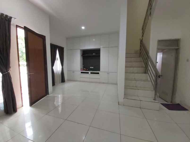 jual rumah sudah renov citra 5 jak bar