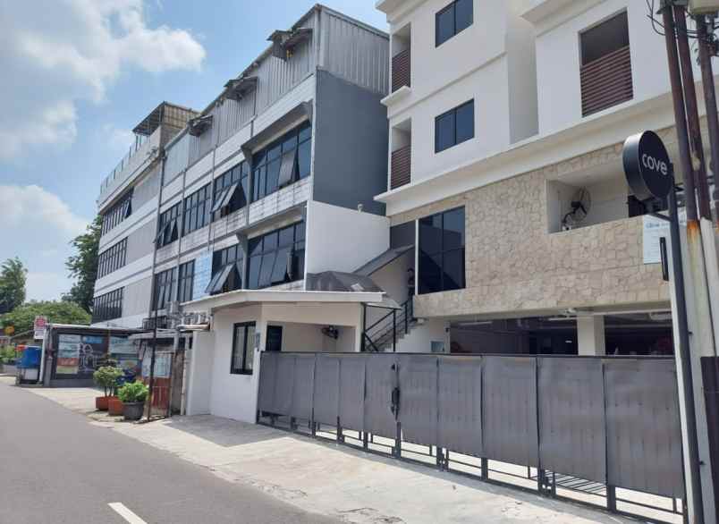 kosan baru modern 63 kamar di jakarta selatan