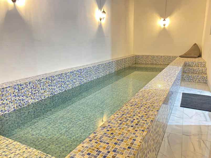 kost eksklusif bebas dekat upn