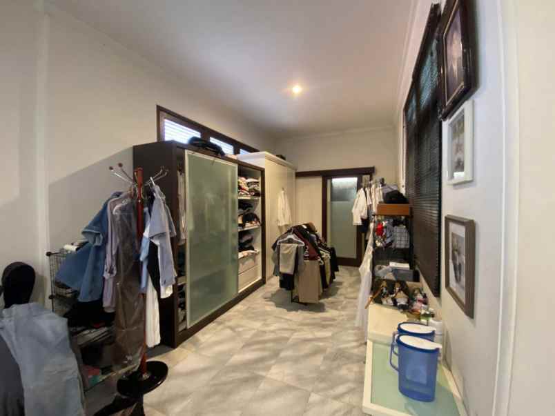 langka jarang ada rumah raya darmo strategis