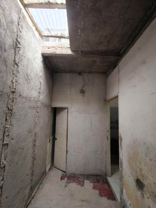 over kredit full renovasi di pesona kahuripan 4