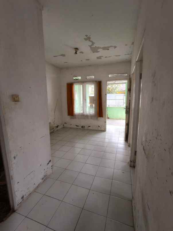 over kredit full renovasi di pesona kahuripan 4