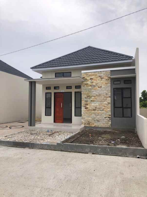 perumahan type 45 lokasi dekat akap air hitam