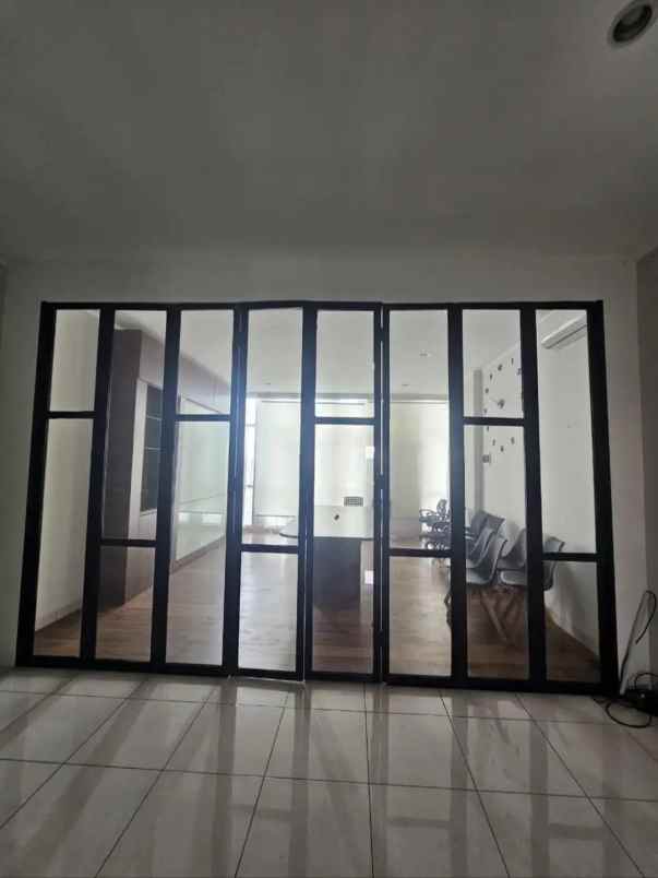 ruko siap pakai di burgundy summarecon bekasi