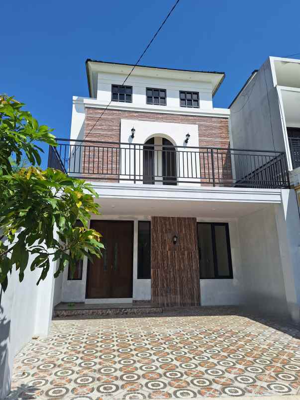 rumah 2 lantai siap huni di taman asri pedurungan