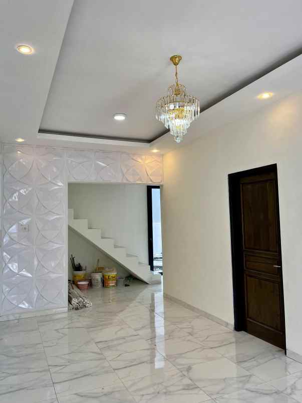 rumah 2 lantai siap huni di taman asri pedurungan