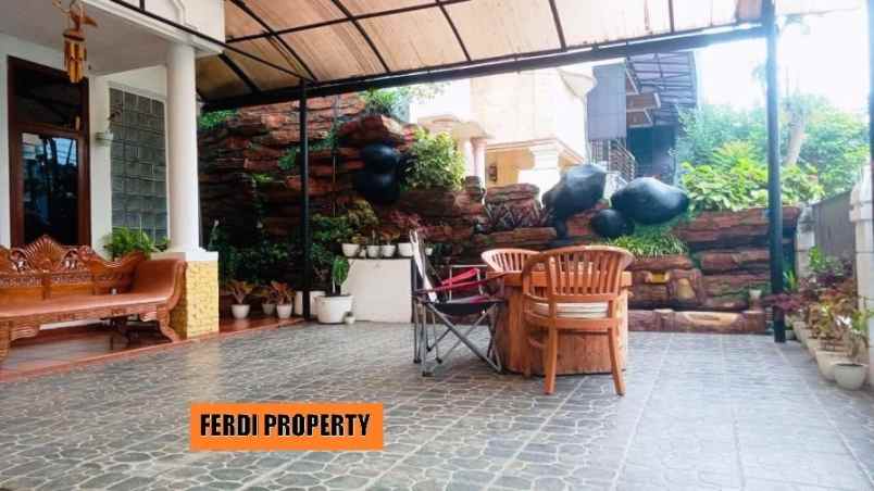 rumah 3 lantai dekat pintu tol pasteur bandung