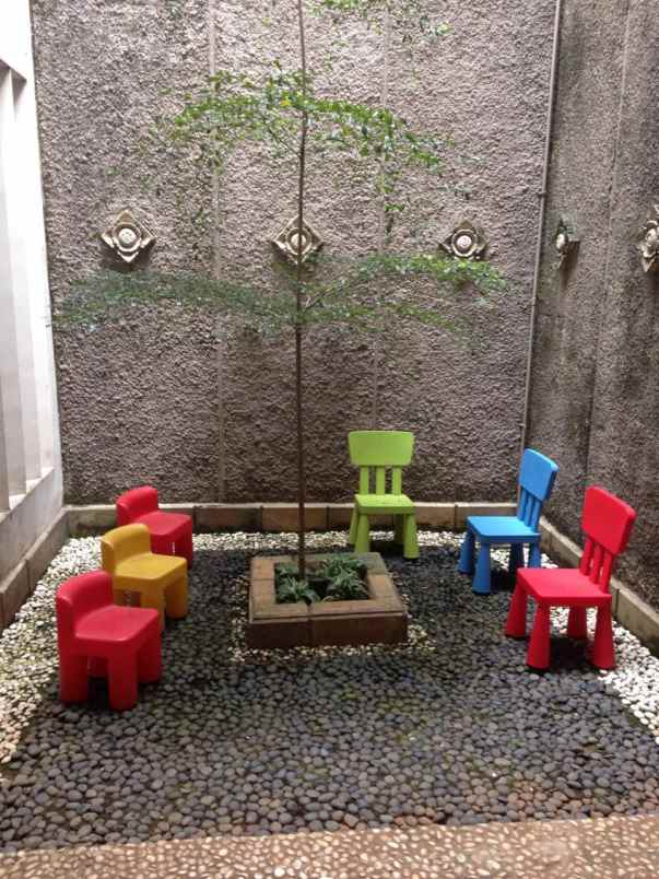 rumah alam segar pondok indah