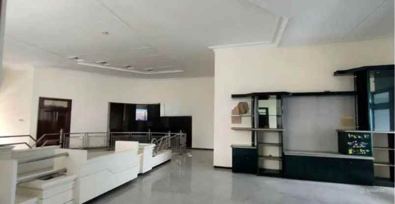 rumah bagus 2 lt nol jalan raya utama jemur andayani