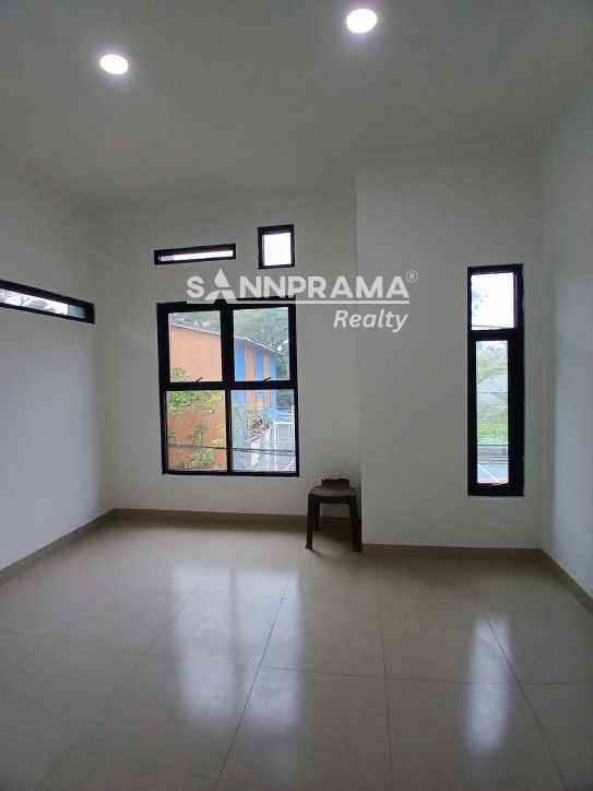 rumah baru 2 lantai dalam cluster di pengasinan depok
