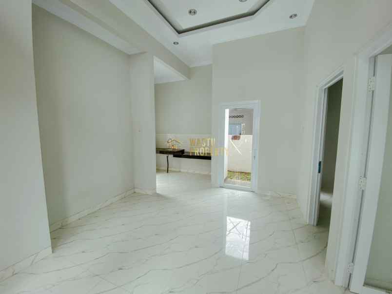 rumah baru minimalis modern di prambanan siap huni