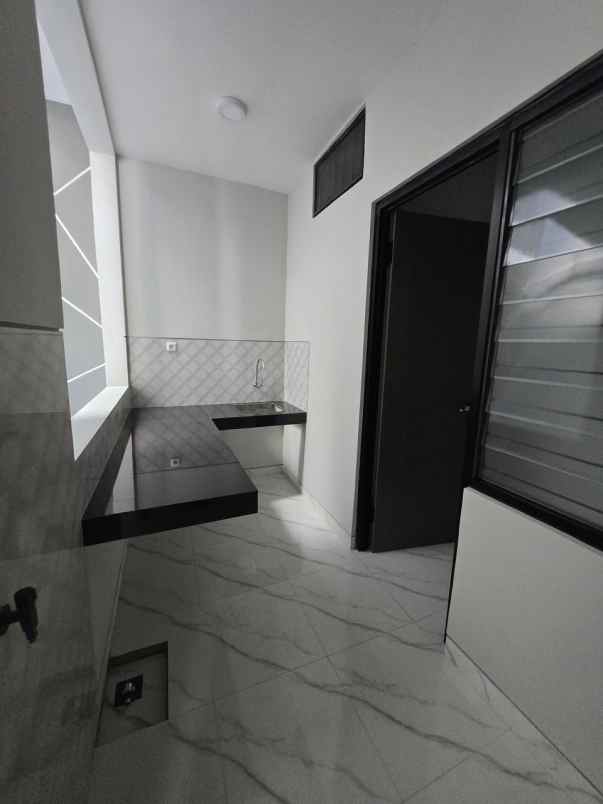 rumah baru minimalis pantai mentari surabaya timur