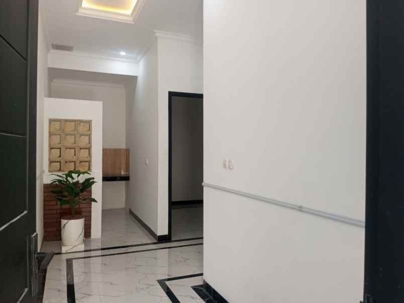 rumah baru minimalis termurah di cilandak kko