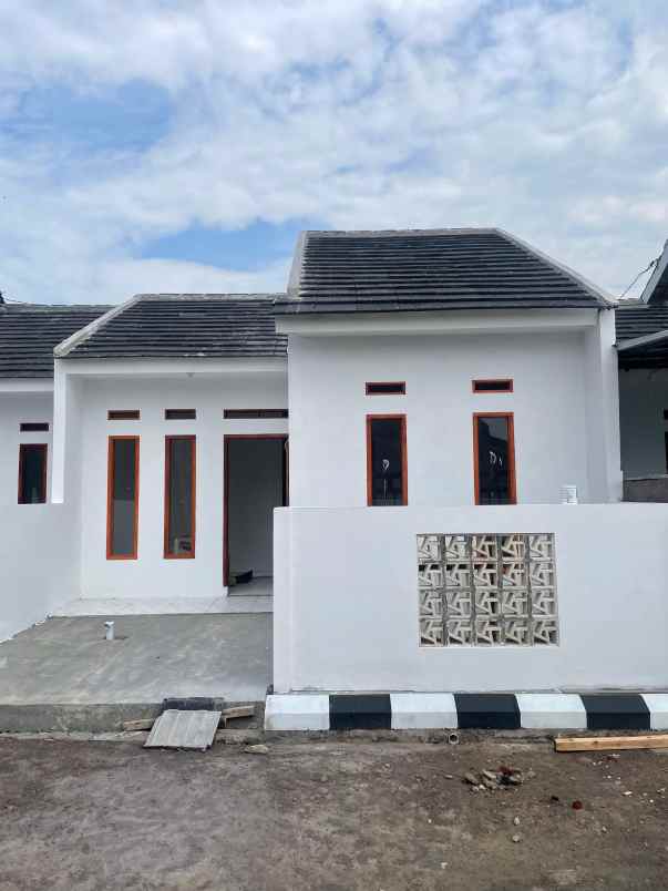rumah baru siap huni bisa dicicil tanpa bi cheking