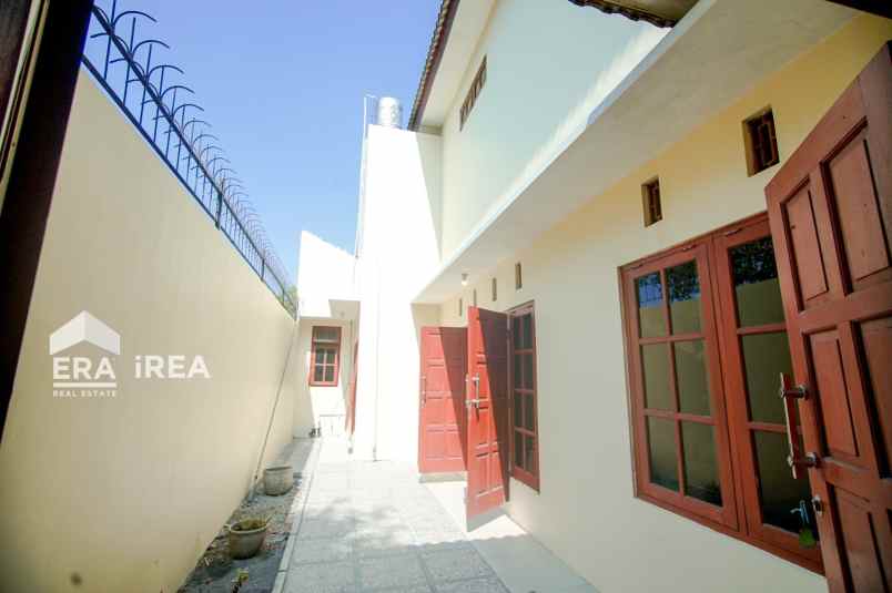 rumah baru sudah di renovasi siap huni