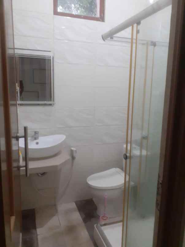 rumah baru sudah di renovasi siap huni