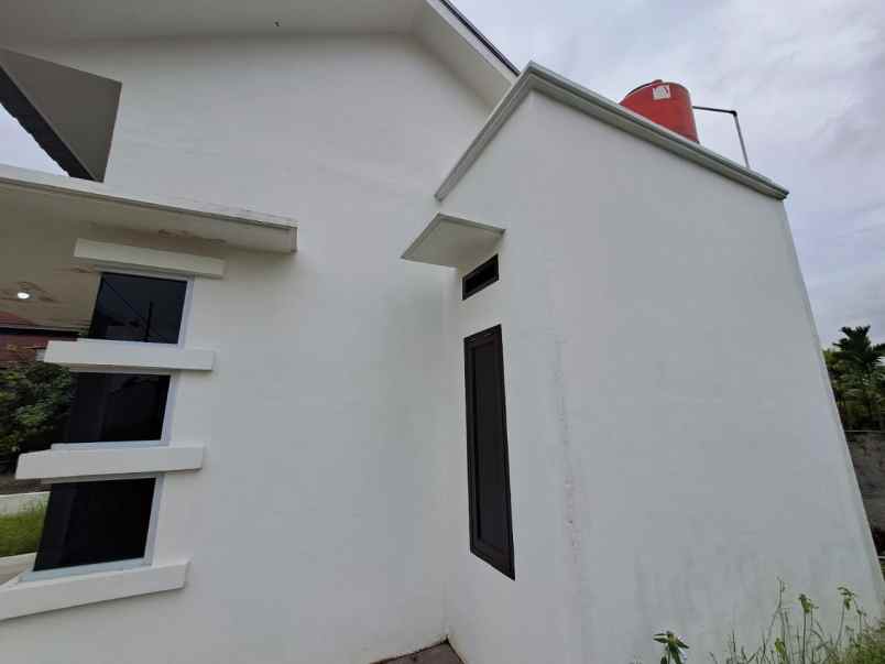 rumah baru tipe 40 103 dekat uin garuda sakti km 2