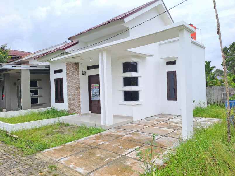 rumah baru tipe 40 103 dekat uin garuda sakti km 2