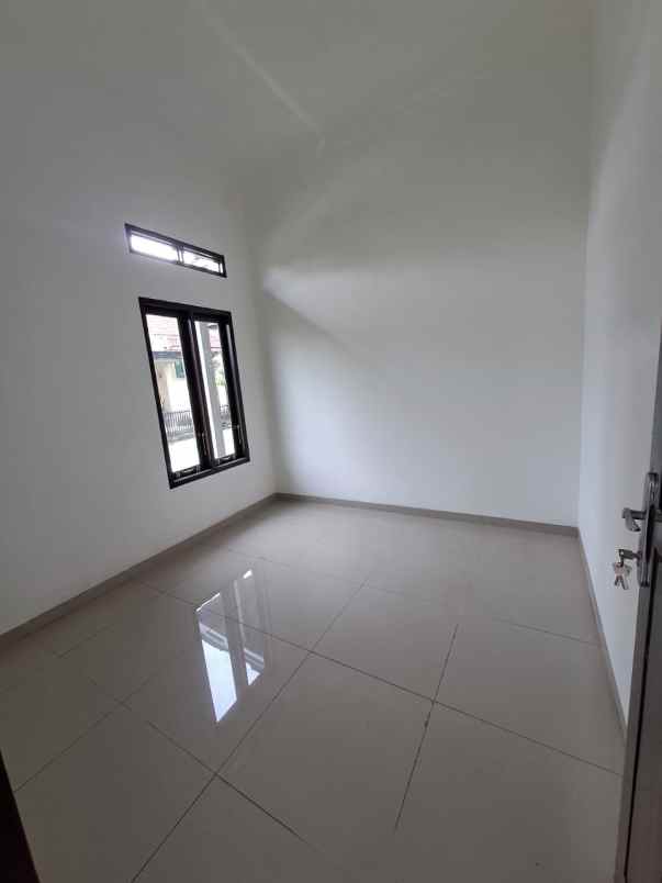 rumah baru tipe 40 103 dekat uin garuda sakti km 2