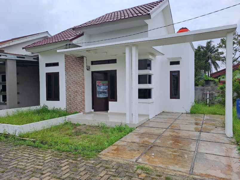 rumah baru tipe 40 103 dekat uin garuda sakti km 2