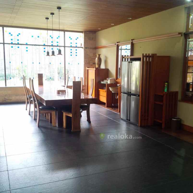 rumah cipaganti cihampelas