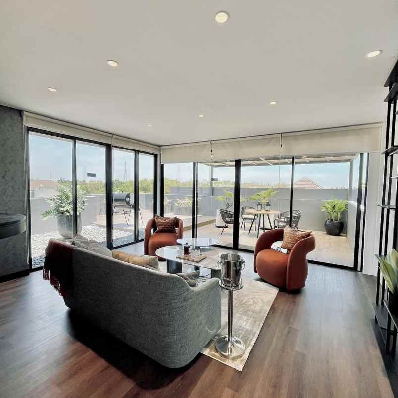 rumah citraland surabaya start 6m