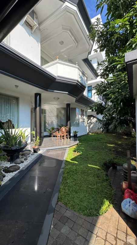 rumah di cigadung kodya bandung bebas banjir strategis