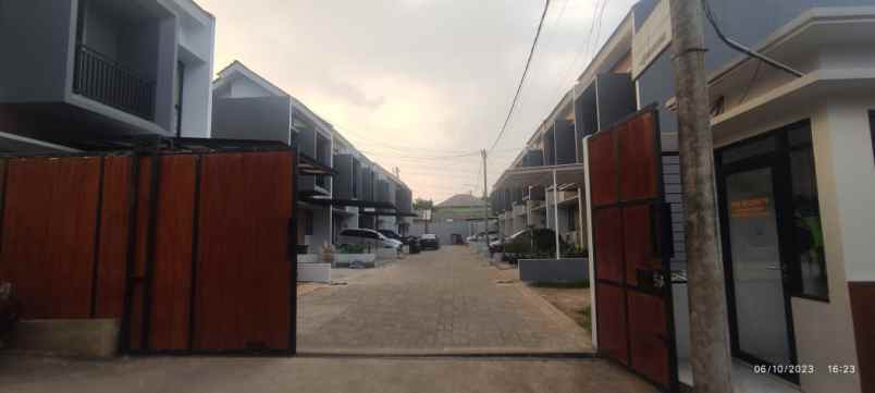 rumah exclusive 2 lantai di sukmajaya depok
