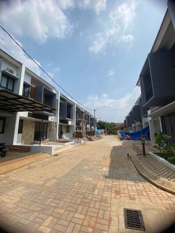 rumah exclusive 2 lantai di sukmajaya depok