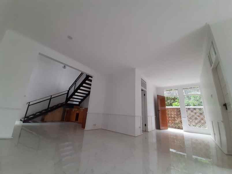 rumah jalan bojong koneng atas