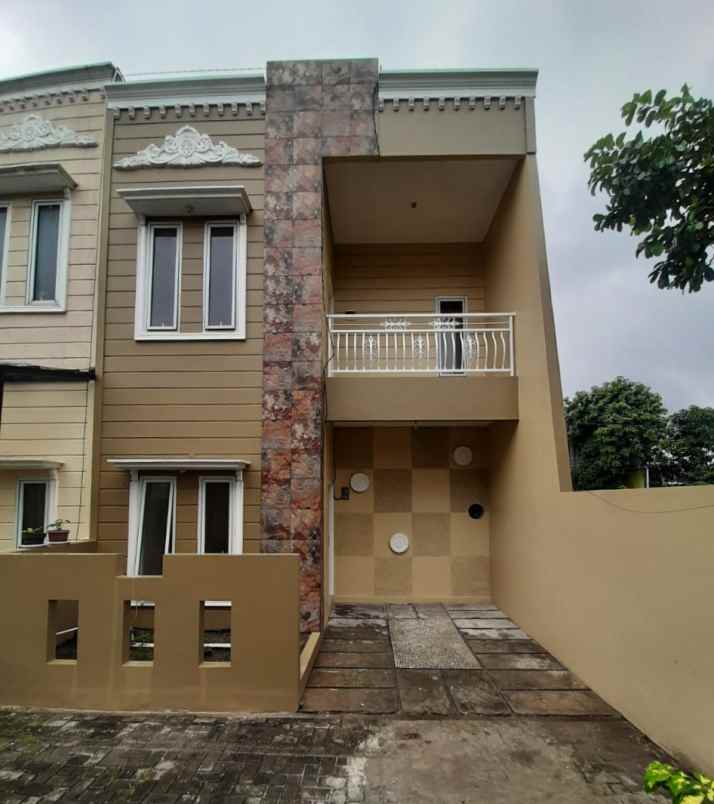 rumah jalan raya kunciran