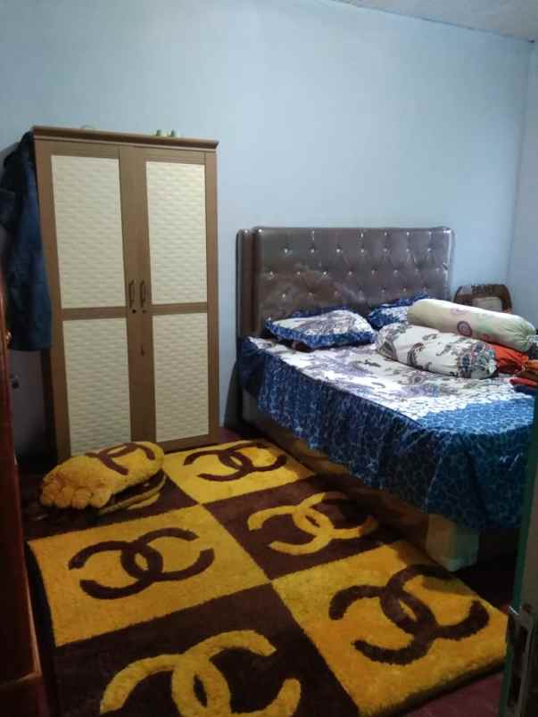 rumah jalan soekarno hatta 8