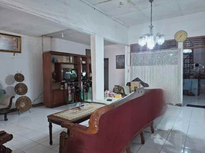 rumah jalan tebet timur dalam tebet jakarta selatan