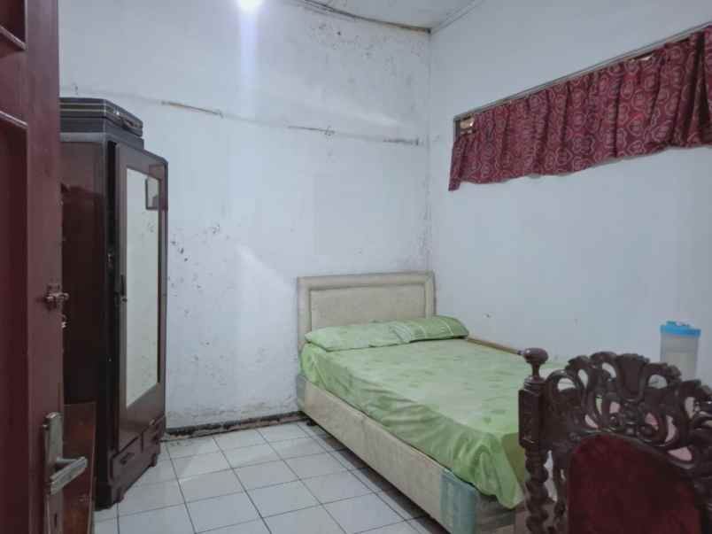 rumah jalan tebet timur dalam tebet jakarta selatan