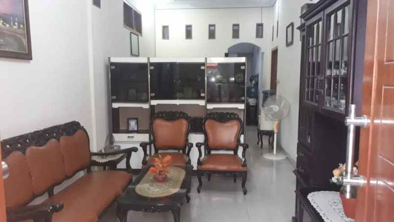 rumah jl cipinang bundar