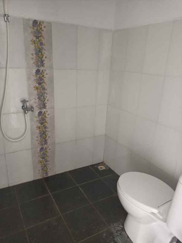 rumah jl garuda 4 kekupu