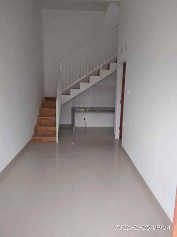 rumah jl i gusti ngurah rai